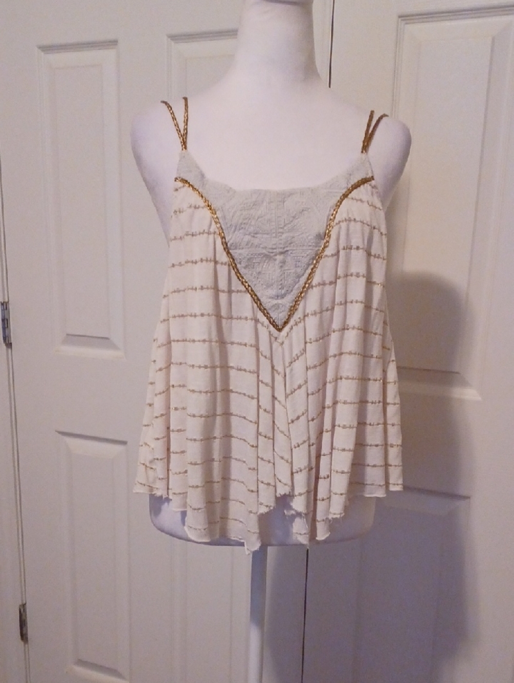 <> New Romantics Sleeveless Cream Striped Crochet-Trim Tank Top